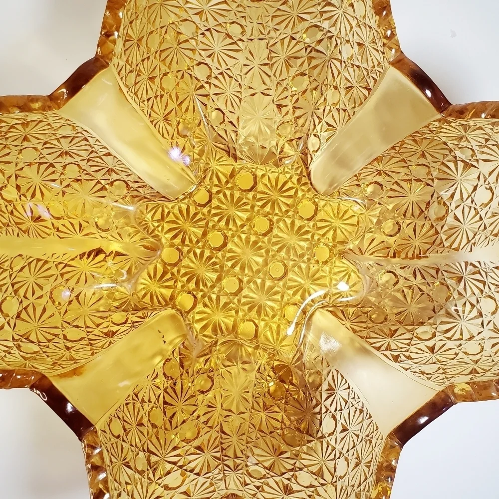 VINTAGE - L.G. Wright's Daisy & Buttons Diamond Amber Bowl Rare Find EUC